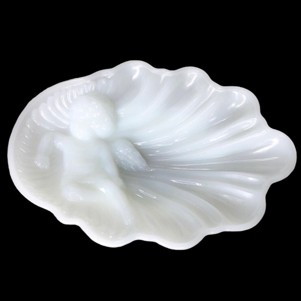 Vintage Avon Milk Glass Cherub on a Shell Dish